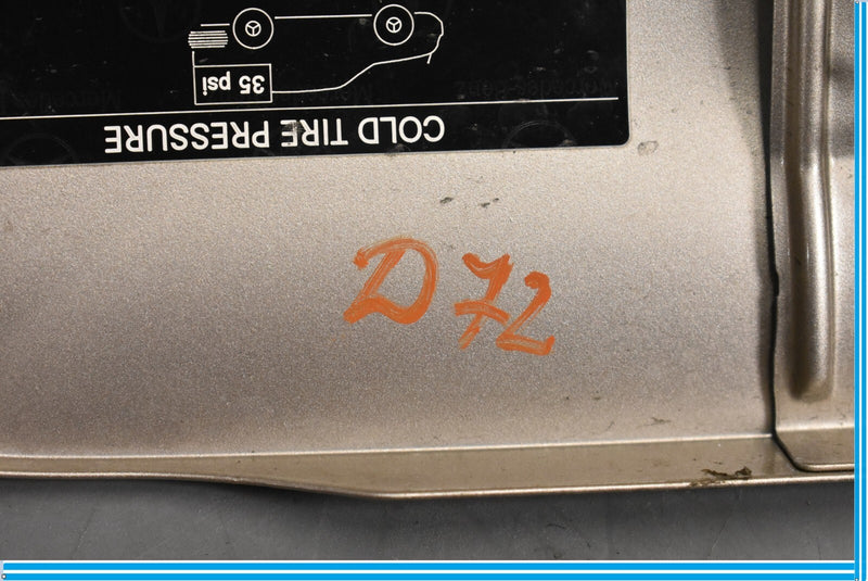 Load image into Gallery viewer, 00-06 Mercedes S500 S600 W220 Fuel Gas Tank Door Lid Cover Oem

