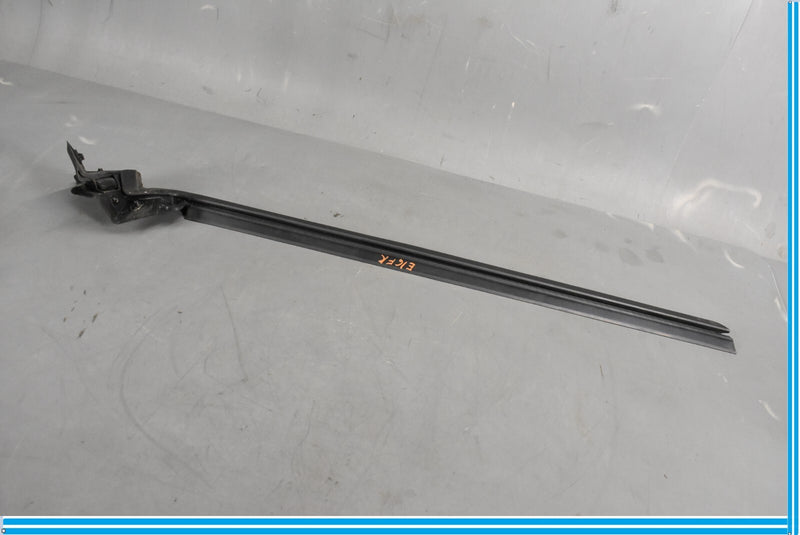 Load image into Gallery viewer, 14-18 Mercedes CLA250 C117 Front Right Side Window Weather Strip Belt Seal Oem
