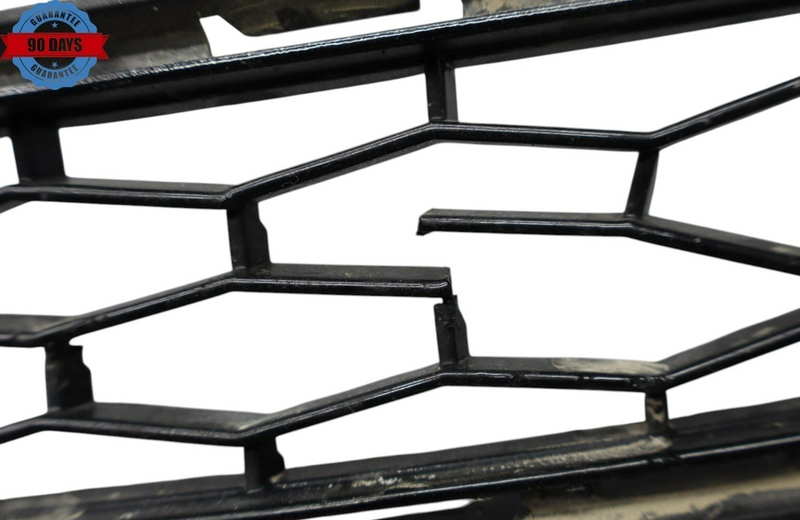 Load image into Gallery viewer, 14-17 Maserati Quattroporte Front Lower Bumper Center Grille Molding Oem
