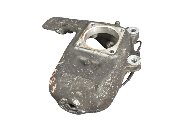 Load image into Gallery viewer, 03-08 Maserati Quattroporte Front Left Driver Side Spindle Knuckle Hub OEM
