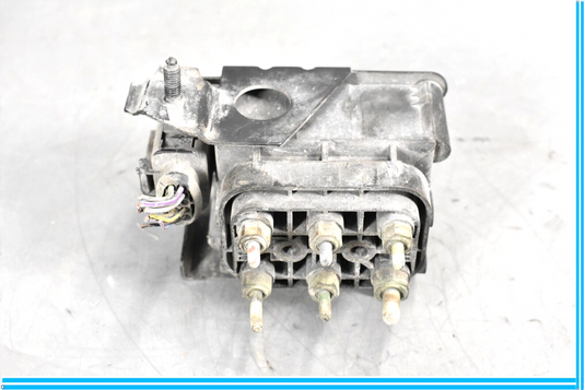 07-14 Mercedes W221 S550 Air Suspension Supply Valve Block Control Module Oem
