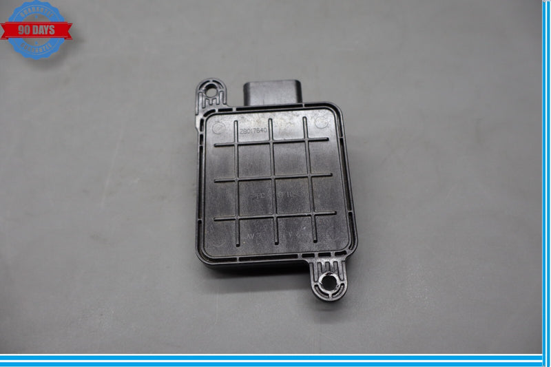 Load image into Gallery viewer, 07-12 Lexus LS460 LS460L XF40 Front Right Side Seat Occupant Sensor Module Oem
