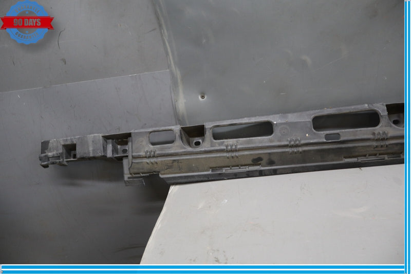 Load image into Gallery viewer, 13-19 Mercedes X166 GL450 Rear Right Passegner Side Rocker Panel Bracket Oem
