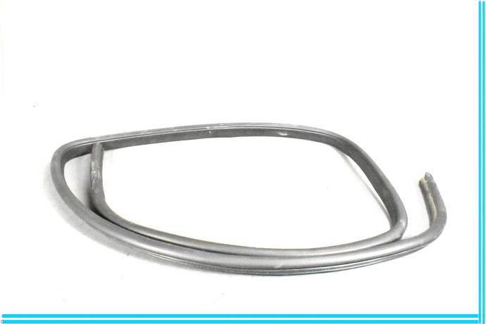 09-13 Maserati Quattroporte M139 Rear Left Door Weatherstrip Rubber Seal Oem