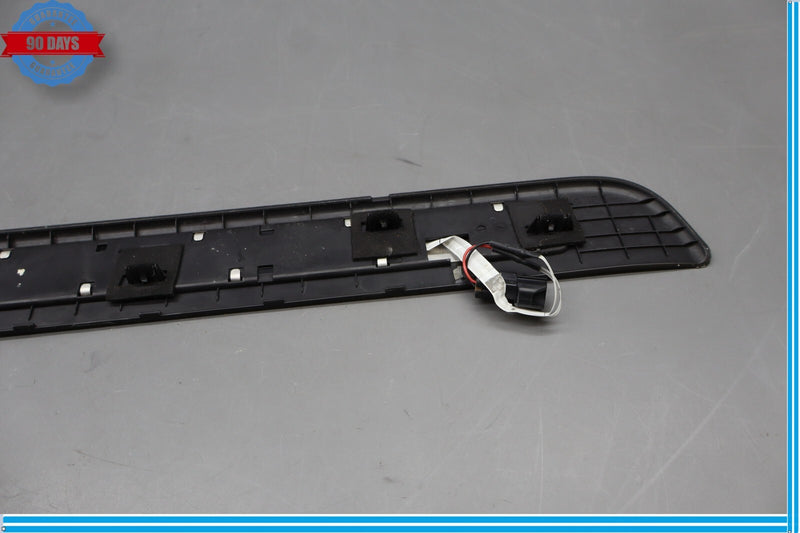 Load image into Gallery viewer, 15-16 Hyundai Genesis Front Right Passenger Side Door Sill Scuff Plate Trim Oem
