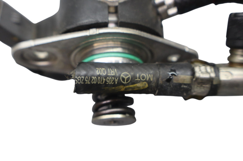 Load image into Gallery viewer, 15-19 Mercedes C300 W205 E300 2.0L Engine Motor High Pressure Fuel Pump Oem
