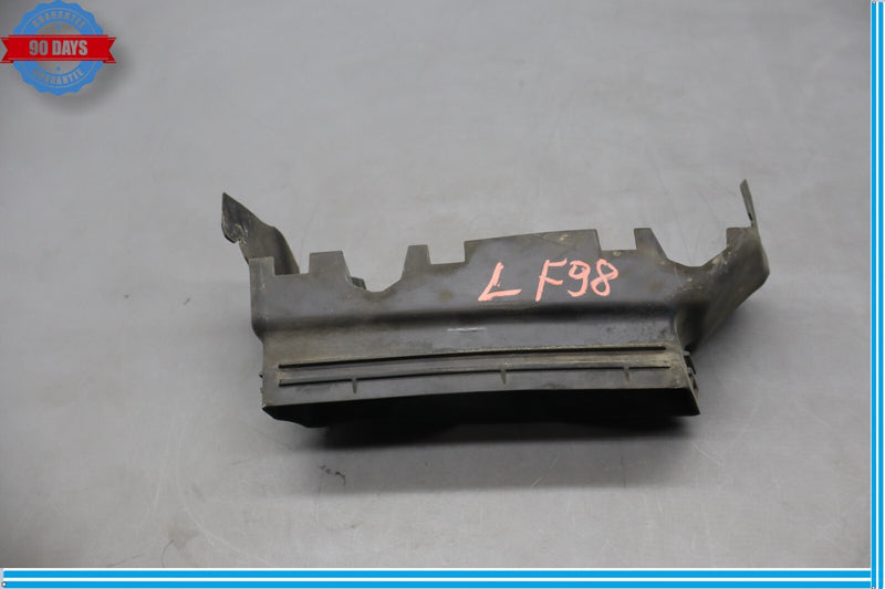 Load image into Gallery viewer, 11-17 Volkswagen Touareg Front Left Driver Side Bumper Air Duct Guide Oem
