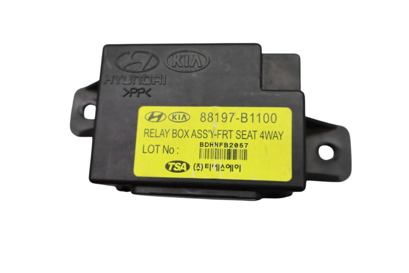 Load image into Gallery viewer, 15-20 Hyundai Genesis Front Left Driver Side Seat 4way Relay Control Module Oem
