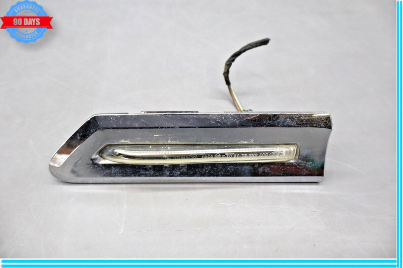Load image into Gallery viewer, 09-12 BMW 750i F01 F02 Front Right Fender Turn Indicator Signal Light Lamp Oem
