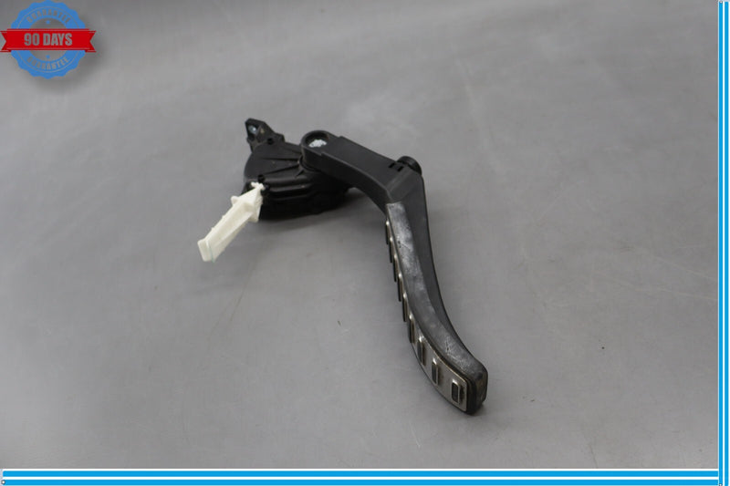 Load image into Gallery viewer, 11-18 Porsche Cayenne Gas Throttle Pedal Accelerator 7L0723507 Oem

