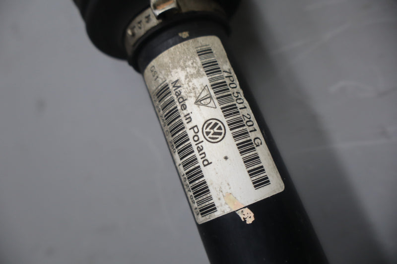 Load image into Gallery viewer, 11-17 Volkswagen Touareg Rear Right Side CV Axle Drive Shaft 7P0501201 Oem
