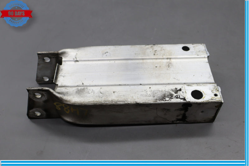 Load image into Gallery viewer, 10-18 Mercedes CLS550 W218 Front Left Absorber Bumper Reinforcement Bracket Oem
