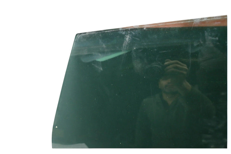 Load image into Gallery viewer, 11-17 Volkswagen Touareg Rear Right Passenger Side Door Window Auto Glass OEM
