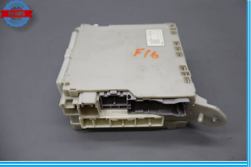 Load image into Gallery viewer, 07-09 Lexus LS460 Rear Trunk Fuse Relay Junction Box Module 8267050120 Oem
