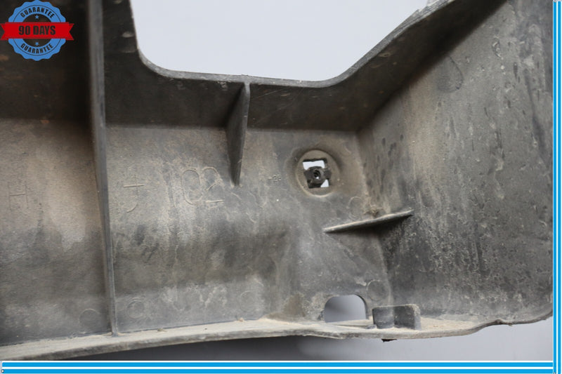 Load image into Gallery viewer, 07-09 Lexus LS460 XF40 Rear Right Lower Bumper Retainer Bracket 52565-50050 Oem
