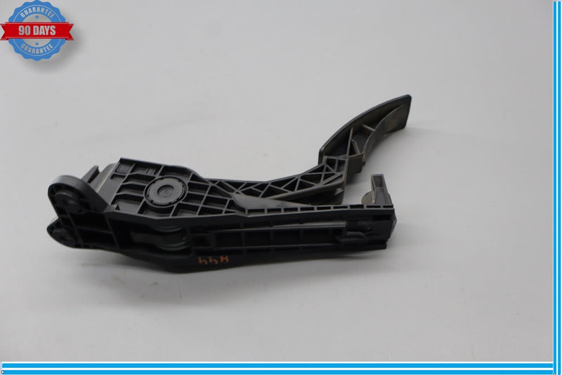 Load image into Gallery viewer, 06-13 Mercedes W164 ML350 GL450 Gas Throttle Pedal Accelerator 1643000504 Oem
