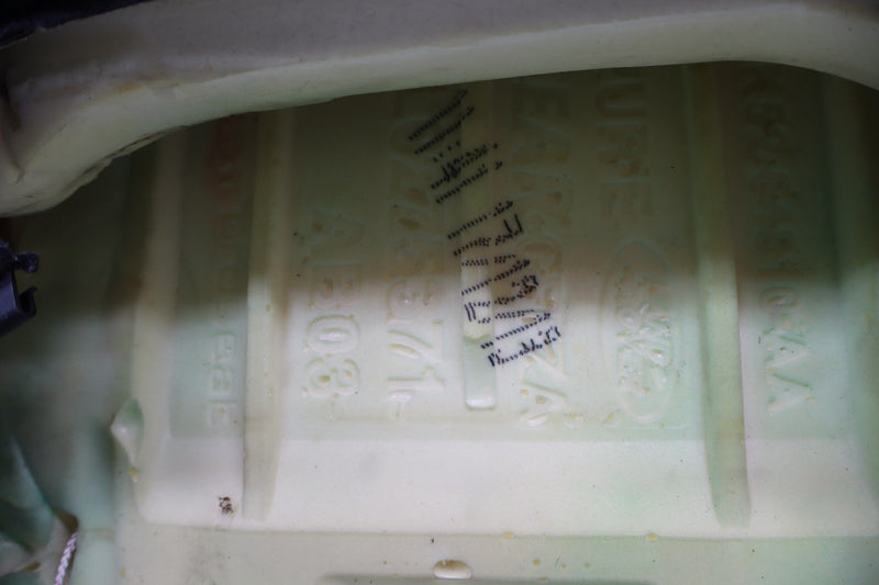 Load image into Gallery viewer, 13-17 Land Rover Range Rover L405 Front Right Passenger Upper Seat Cushion Oem
