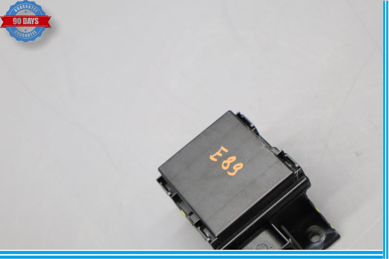 Load image into Gallery viewer, 03-06 Mercedes R230 SL500 Seatbelt Seat Belt Tension Sensor A2158600505 Oem
