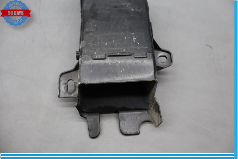 Load image into Gallery viewer, 10-15 BMW F01 F02 xDrive Right Passenger Side Body Molding Radiator Air Duct Oem
