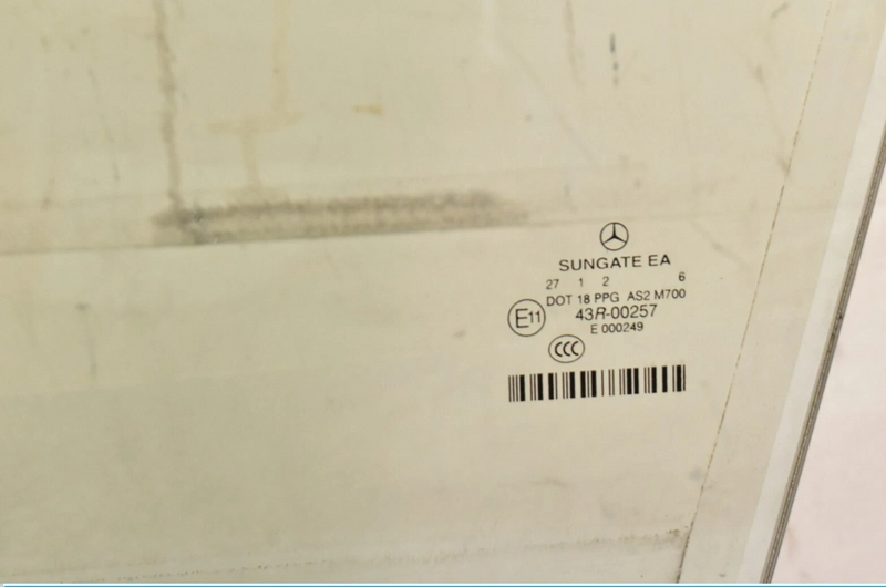 Load image into Gallery viewer, 07-13 Mercedes W221 S550 Front Left Driver Side Door Window Glass OEM
