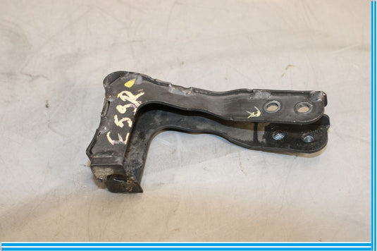 11-18 Audi A8 Quattro Right Passenger Side Sub Frame Mounting Bracket Oem