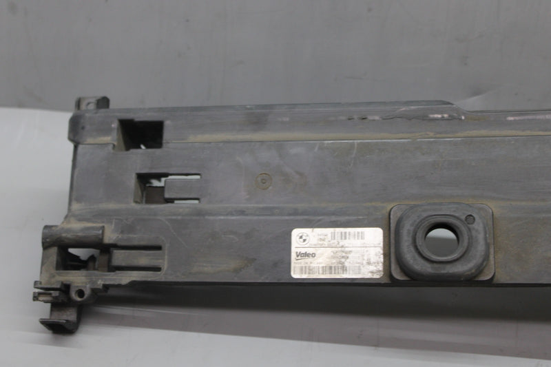 Load image into Gallery viewer, 10-19 BMW 550i GT xDrive 650i Upper Radiator Support Mount Bracket Cover Oem
