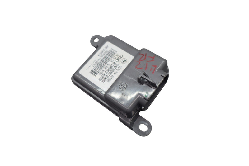 Load image into Gallery viewer, 11-17 Volkswagen Touareg VW Front Right Seat Occupant Detection Module Oem
