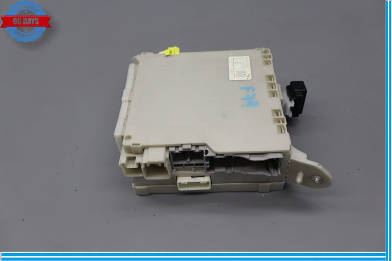 Load image into Gallery viewer, 07-12 Lexus XF40 LS460 LS460L Front Right Side Interior Fuse Relay Box Oem
