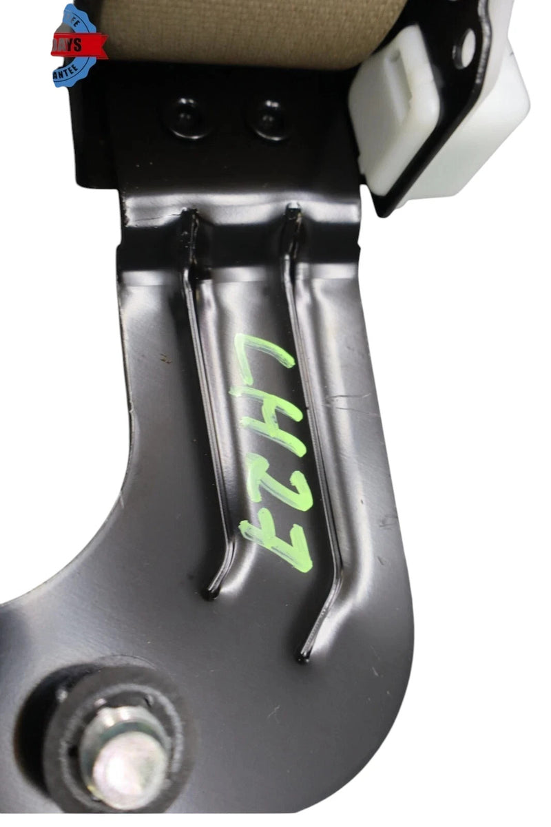 Load image into Gallery viewer, 15-20 Hyundai Genesis G80 Rear Left Side Seat Belt Retractor 89810-B1500 Oem
