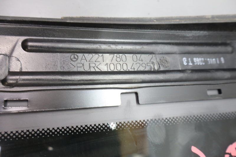 Load image into Gallery viewer, 07-13 Mercedes S400 S550 W221 Top Upper Sunroof Sun Roof Glass 2217800421 Oem
