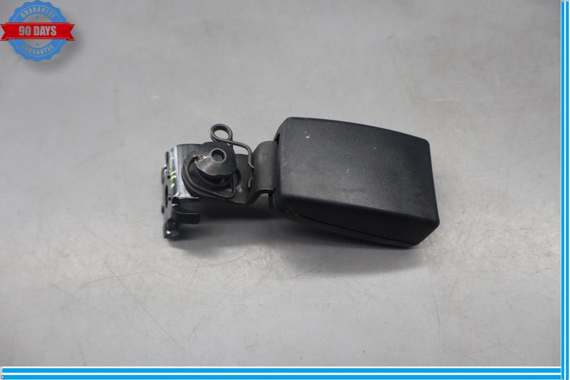 Load image into Gallery viewer, 12-18 Audi A7 A7 Quattro Rear Right/Left Side Seatbelt Latch Buckle Receiver Oem
