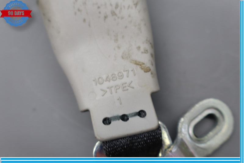 Load image into Gallery viewer, 07-12 Lexus LS460 Rear Left Or Right Side Center Seat Belt Buckle 1046971 Oem
