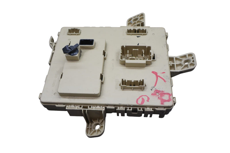Load image into Gallery viewer, 14-16 Hyundai Genesis G80 Dash Fuse Box Relay Junction Block 91951B1231 Oem
