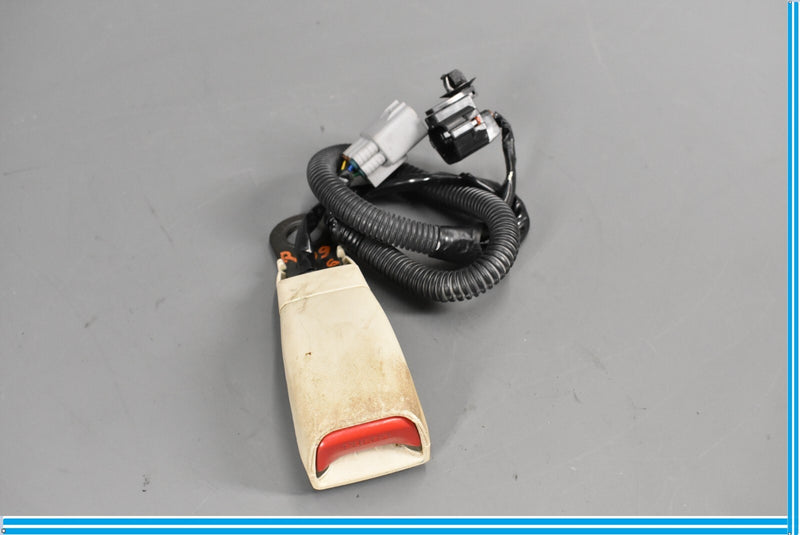 Load image into Gallery viewer, 02-10 Lexus SC430 Front Right Passenger Seat Belt Buckle Receiver Oem
