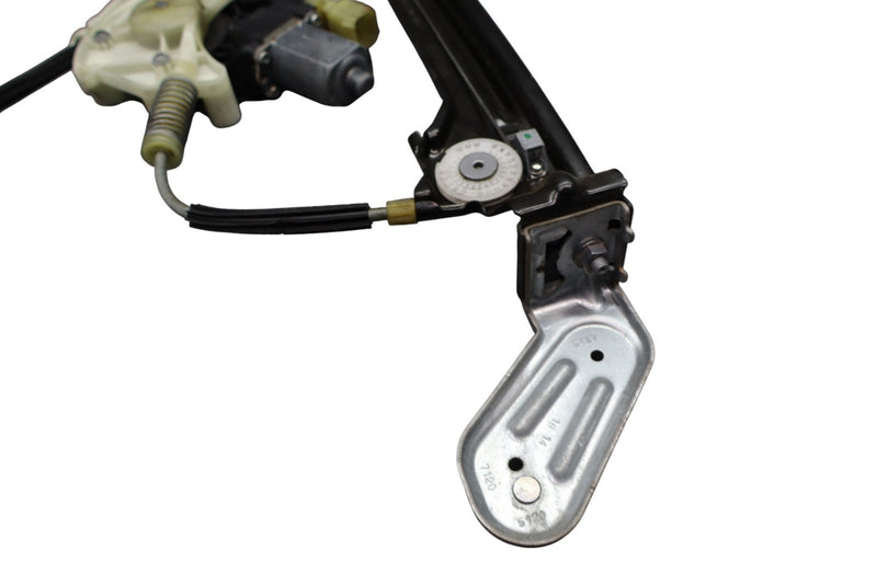 Load image into Gallery viewer, 14-22 Maserati Quattroporte Rear Right Side Window Regulator Motor 670009817 Oem
