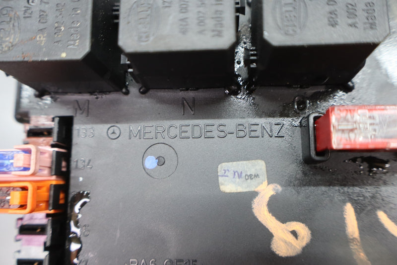 Load image into Gallery viewer, 10-13 Mercedes S400 S550 Rear Sam Fuse Box Relay Control 2219003001 Oem

