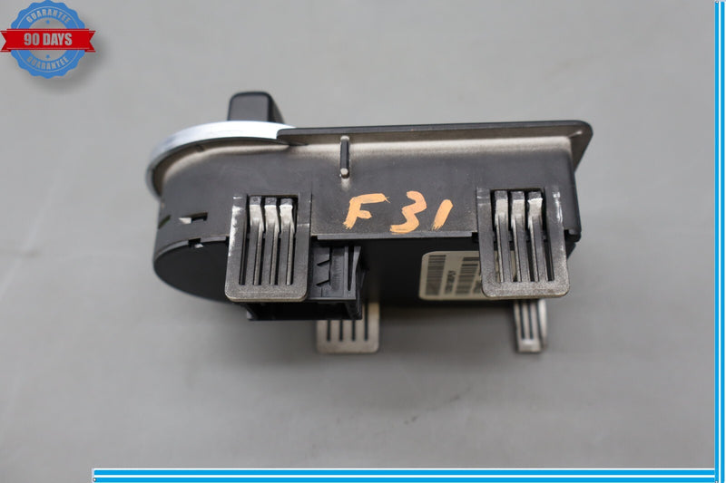 Load image into Gallery viewer, 07-12 Land Rover Range Rover L322 Front Dash Headlight Lamp Switch YUD501380 Oem
