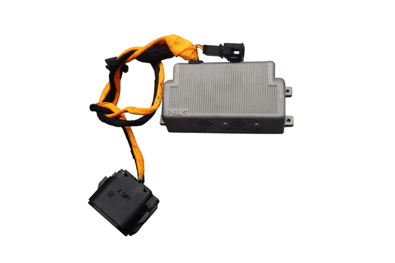 Load image into Gallery viewer, 11-17 Volkswagen Touareg Power Outlet Inverter Control Computer Module Oem
