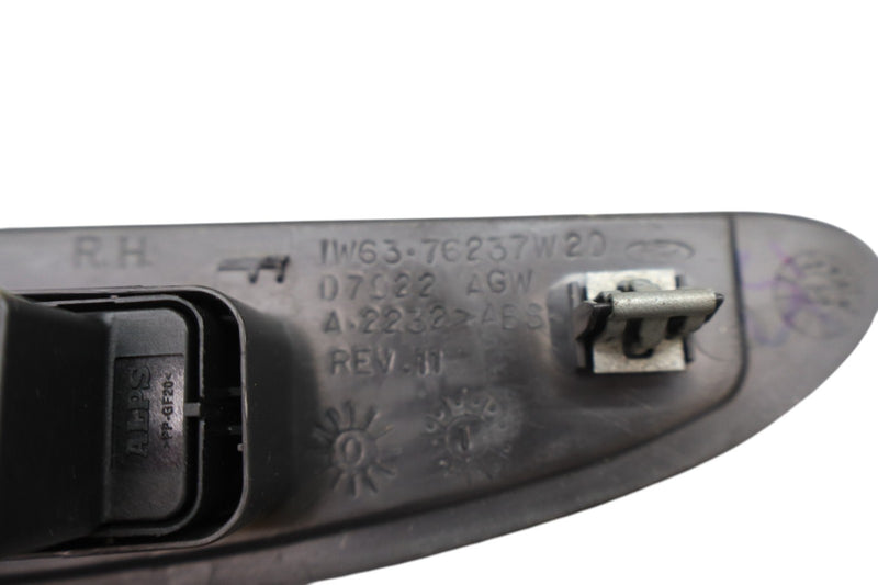 Load image into Gallery viewer, 02-05 Ford Thunderbird Front Right Door Window Switch Bezel Panel Cover Oem
