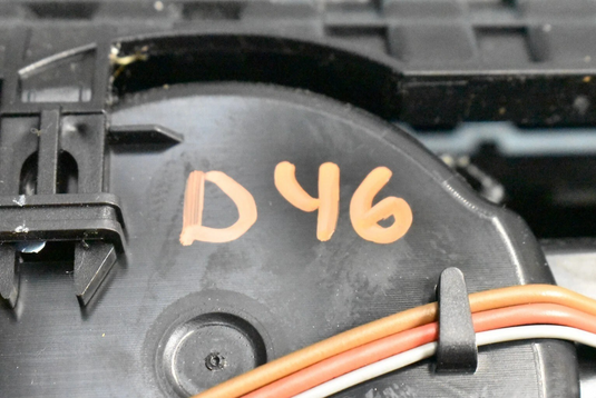 11-14 Audi A8 Quattro Centre Console Cup Holder Trim Cover 4H2858601 Oem