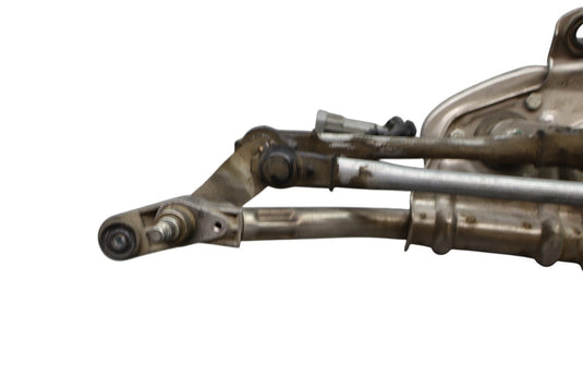 03-19 Maserati Quattroporte Front Windshield Wiper Linkage Arm Oem
