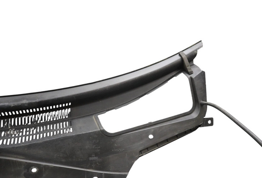 14-17 Maserati Ghibli Windshield Wiper Cowl Trim Cover Panel Black 670010468 Oem