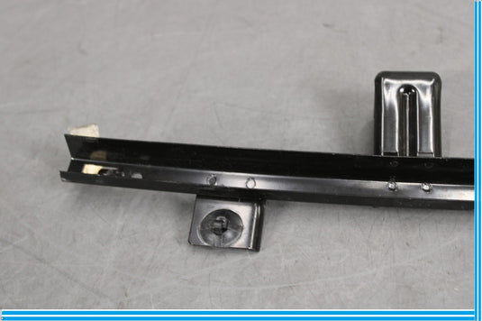 06-13 Land Rover Range Rover Sport Front Left Side Door Window Glass Guide Oem