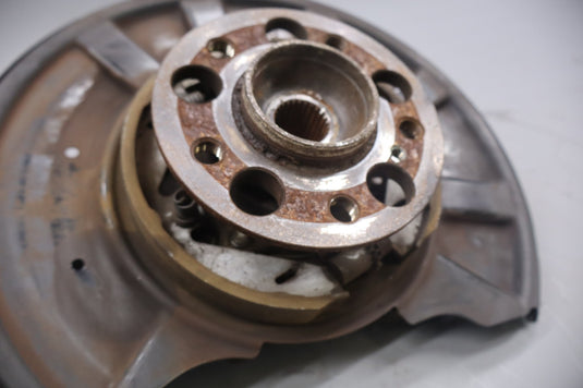 08-17 Mercedes C250 C350 E350 Rear Left Driver Side Spindle Knuckle Hub Oem