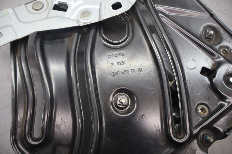 Load image into Gallery viewer, 03-12 Mercedes R230 SL500 SL55 Rear Right Quarter Window Regulator Motor Oem
