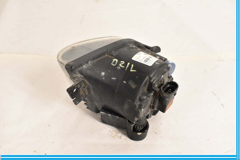 Load image into Gallery viewer, 09-15 BMW F01 F02 FRONT LEFT DRIVER SIDE FOG LIGHT LAMP VALEO 7182195 OEM
