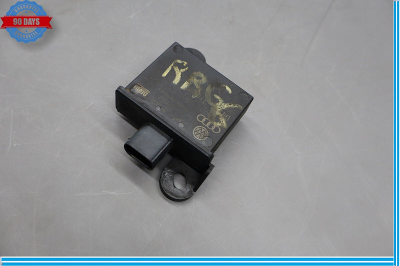 Load image into Gallery viewer, 11-18 Porsche Cayenne Rear Right Tire Pressure Monitor Sensor Module TPMS Oem
