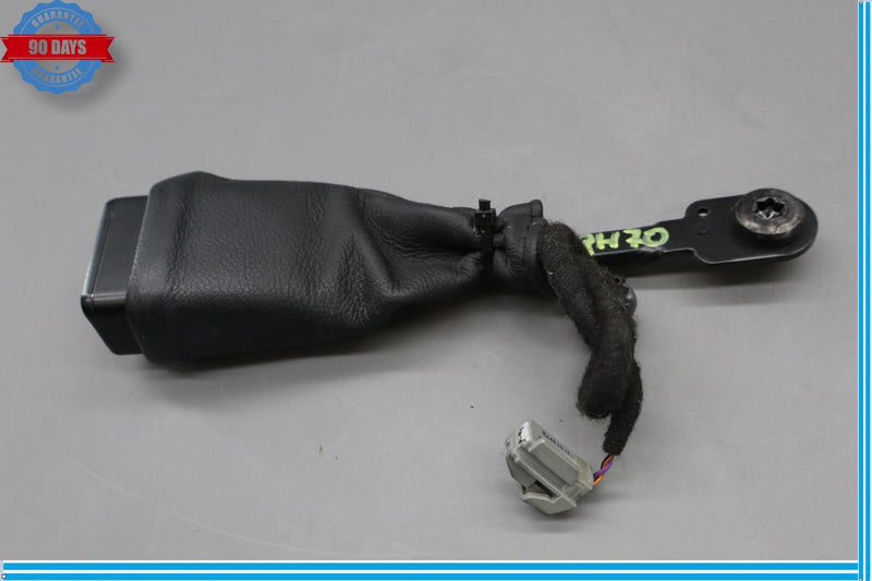 Load image into Gallery viewer, 14-22 Maserati Quattroporte Front Right Passenger Side Seat Belt Buckle Oem
