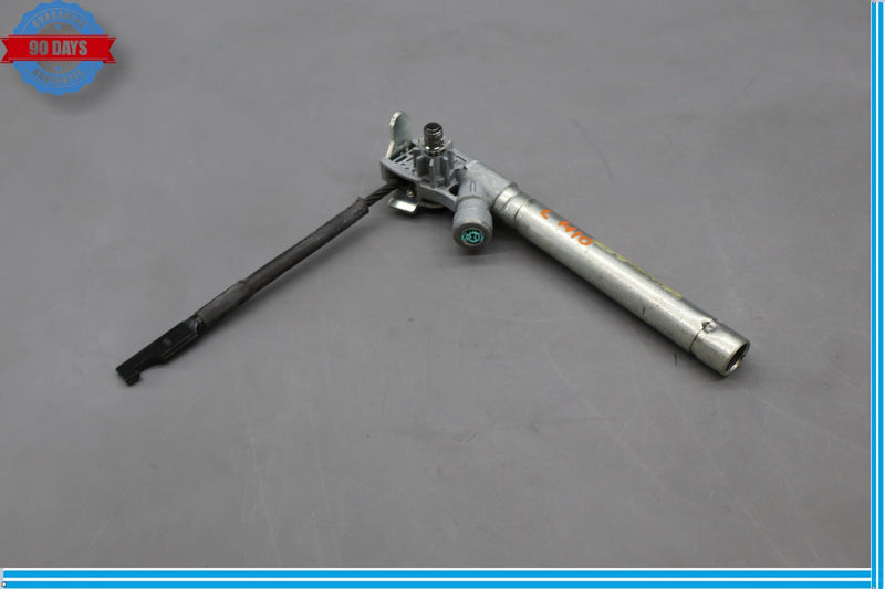Load image into Gallery viewer, 14-17 Maserati Ghibli Front Left Driver Side Seatbelt Tensioner Oem
