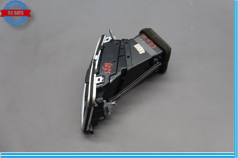 Load image into Gallery viewer, 11-13 Hyundai Equus SIG Right Passenger Side Dash Air Vent Trim Grille Oem
